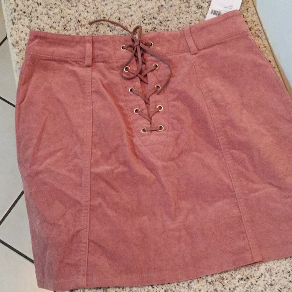 Medium skirt velvet with suede strap